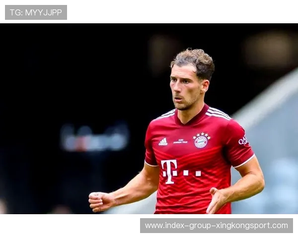 拜仁格雷茨卡冲刺中爆射完成绝佳破门